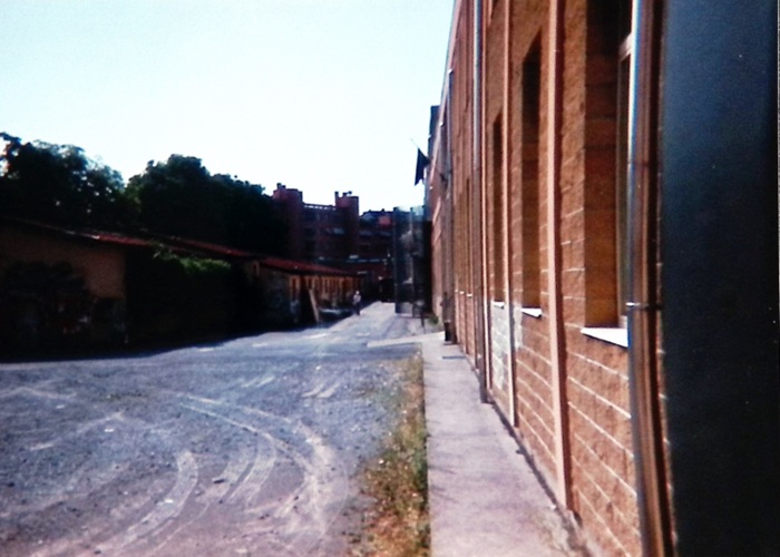 0000.00.00 Spazi Pollaio Visto Dall Angolo Del Cortile