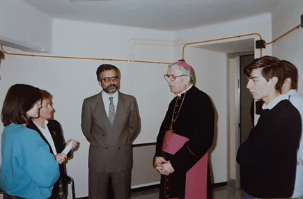 1985 1986 Il Vescovo In Visita Al Liceo 06