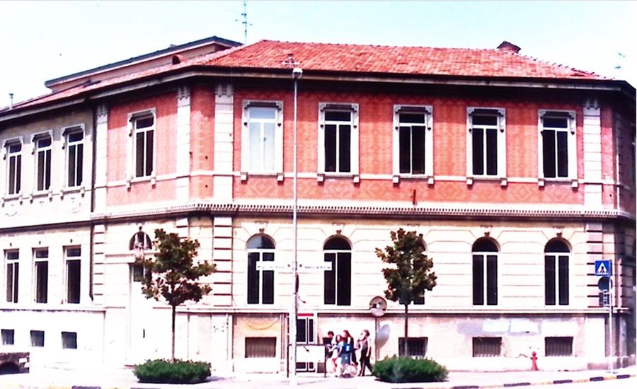 1995 2005 Spazi Esterno 02